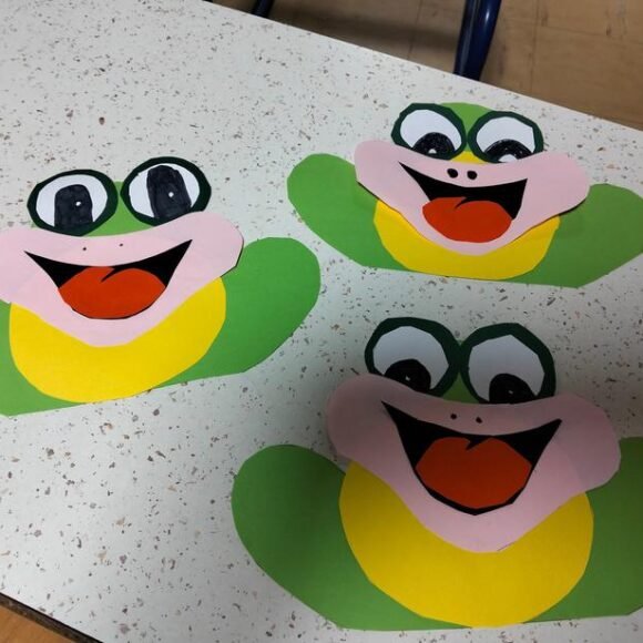 img287 Les CE1 découvrent la laïcité et le monde des grenouilles